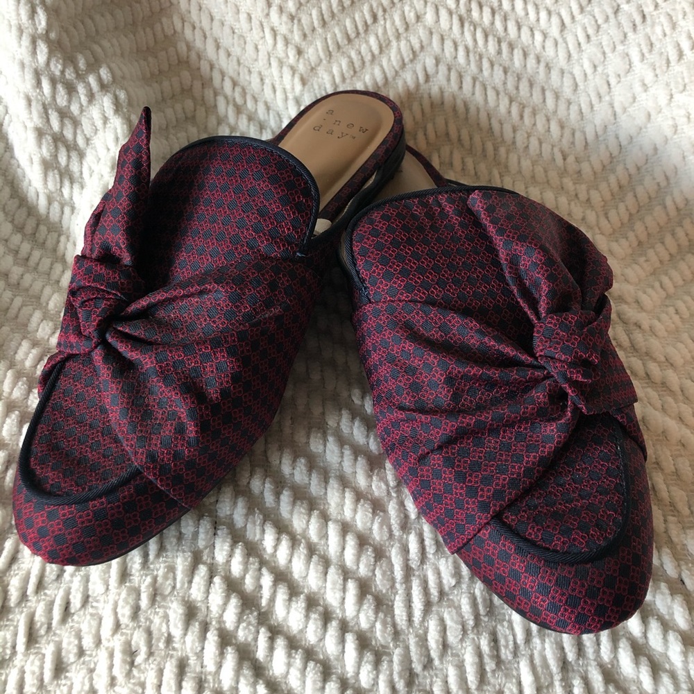 Slip on flats